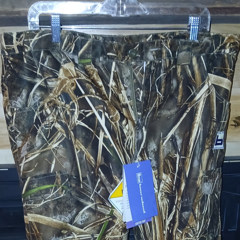 NWT womens camo "Banded" brand lightweight hunting pant size XL